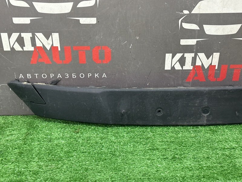 Накладка переднего бампера Opel Astra J