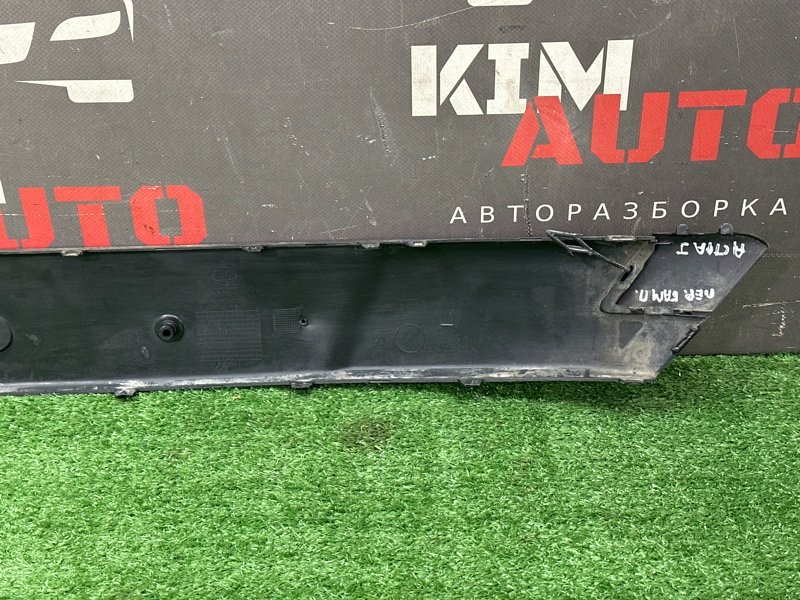 Накладка переднего бампера Opel Astra J