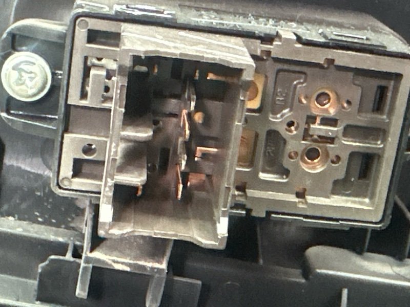 Обшивка двери Hyundai I20