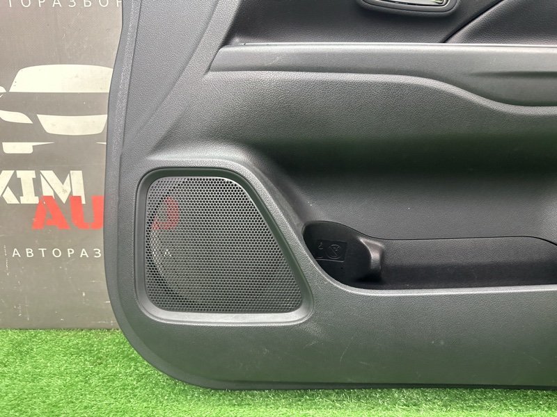 Обшивка двери Mitsubishi Outlander