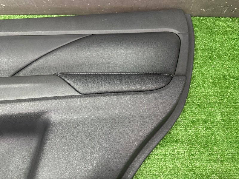 Обшивка двери Mitsubishi Outlander