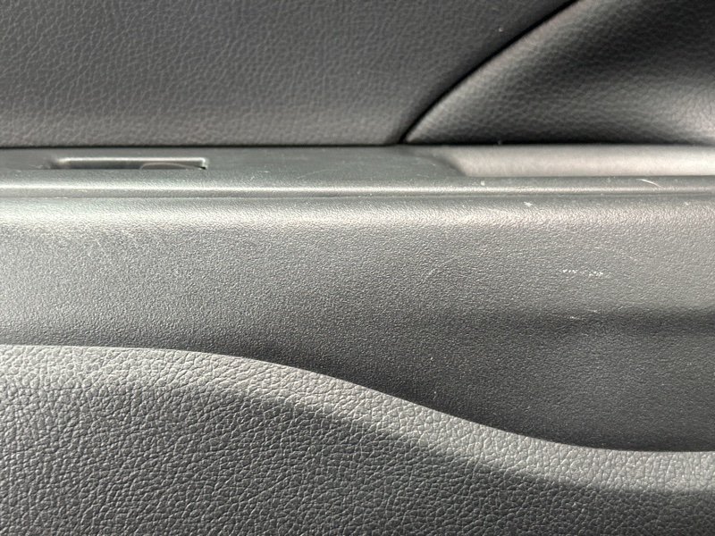 Обшивка двери Mitsubishi Outlander