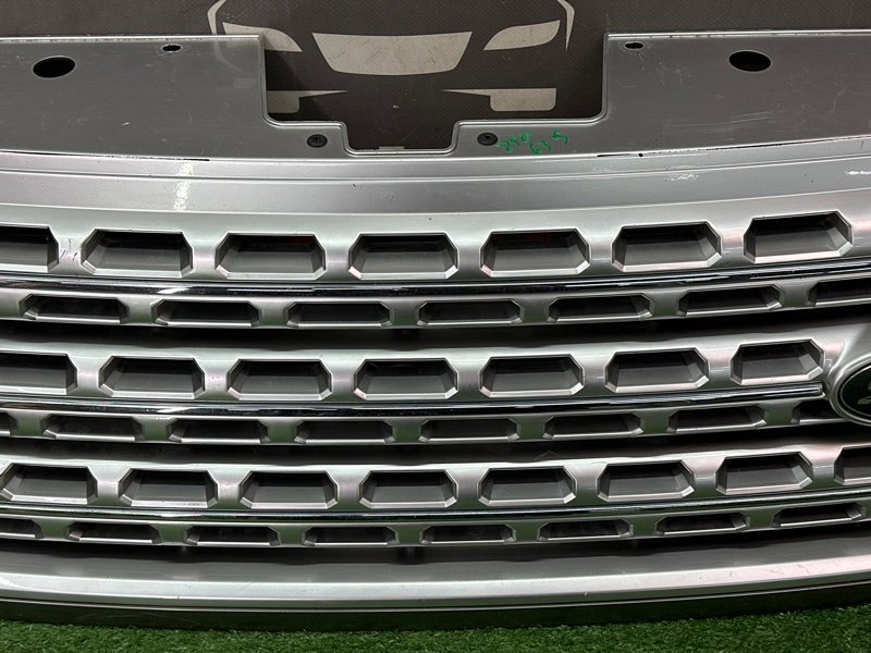 Решетка радиатора Land Rover Range Rover L405