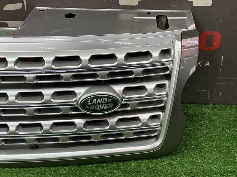 Решетка радиатора Land Rover Range Rover L405