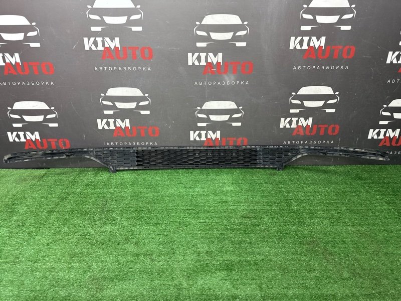 Решетка бампера нижняя Kia Cerato 3 YD