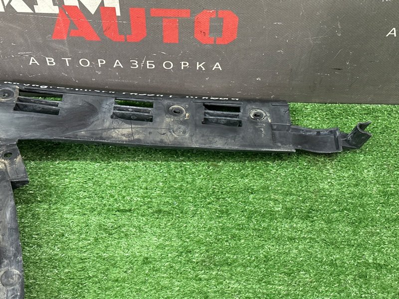 Кронштейн бампера Volkswagen Passat B5