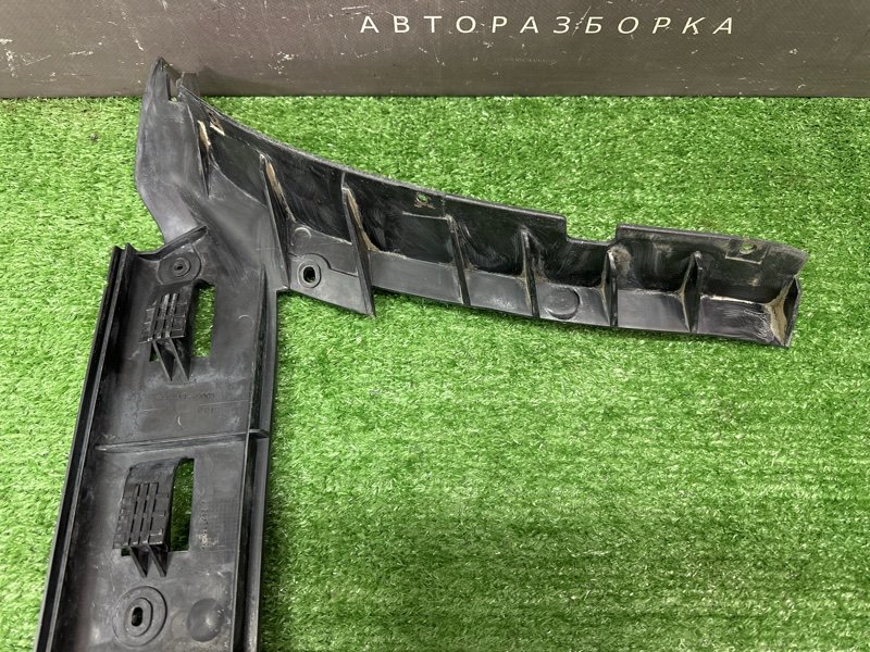 Кронштейн бампера Volkswagen Passat B5