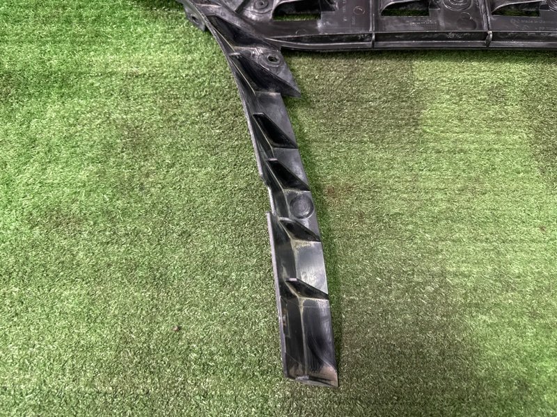 Кронштейн бампера Volkswagen Passat B5