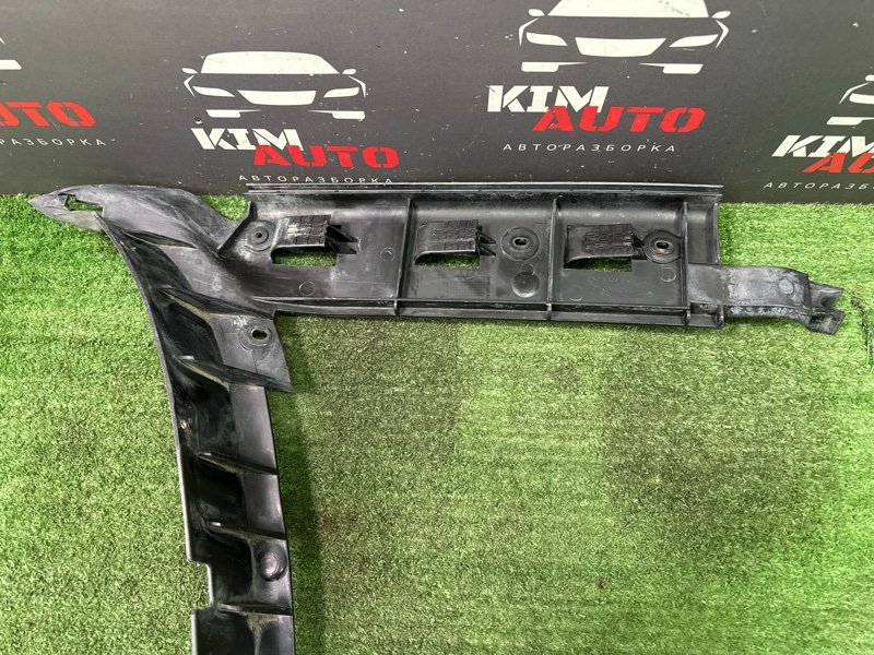 Кронштейн бампера Volkswagen Passat B5