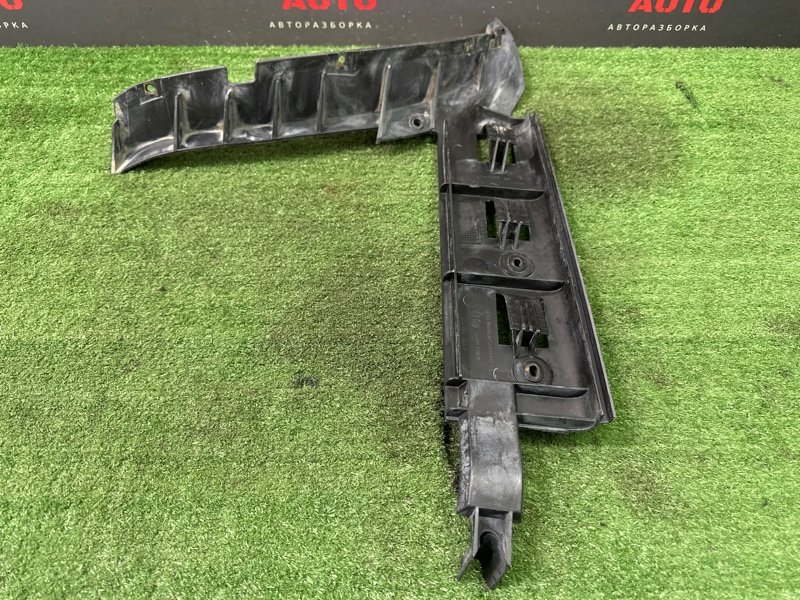 Кронштейн бампера Volkswagen Passat B5