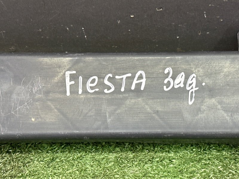 Кронштейн бампера Ford Fiesta