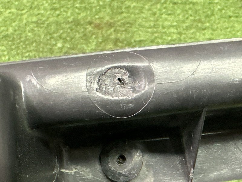 Кронштейн заднего бампера центральный Ford Fiesta