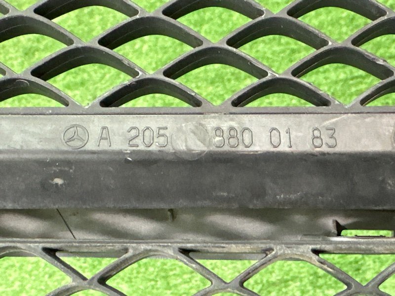 Решетка радиатора Mercedes-Benz C-Class W205