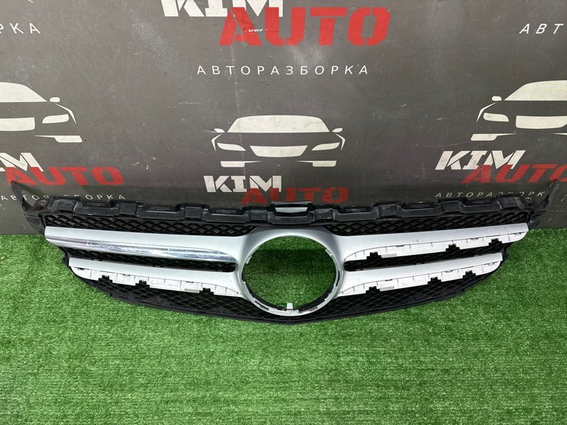 Решетка радиатора Mercedes-Benz C-Class W205