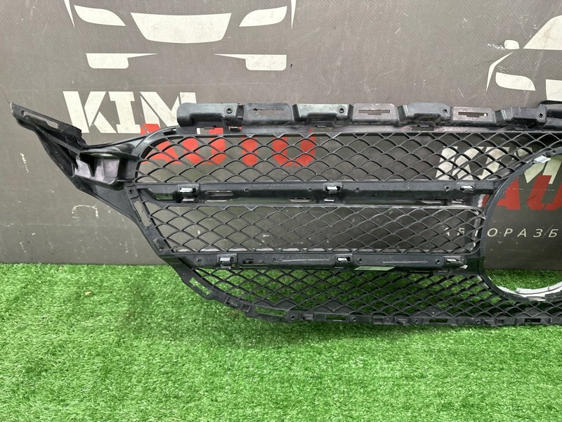 Решетка радиатора Mercedes-Benz C-Class W205