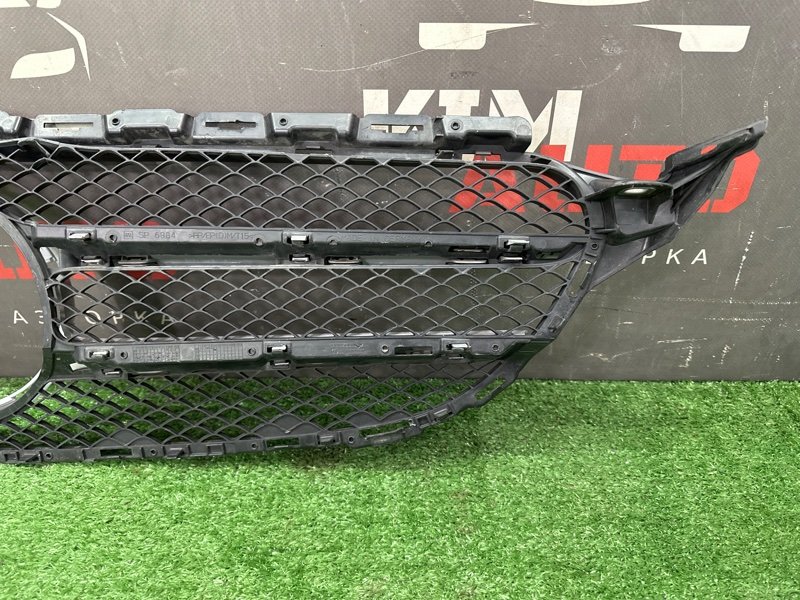 Решетка радиатора Mercedes-Benz C-Class W205