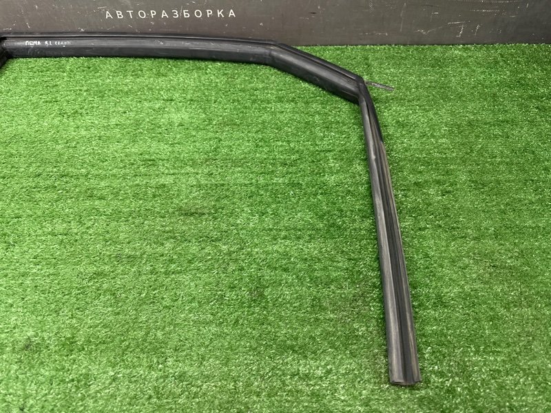 Уплотнитель стекла направляющий Chevrolet Lacetti J200