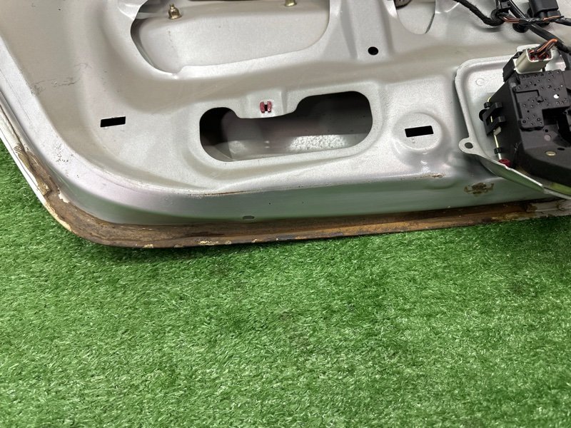 Крышка багажника Ford Mondeo 3