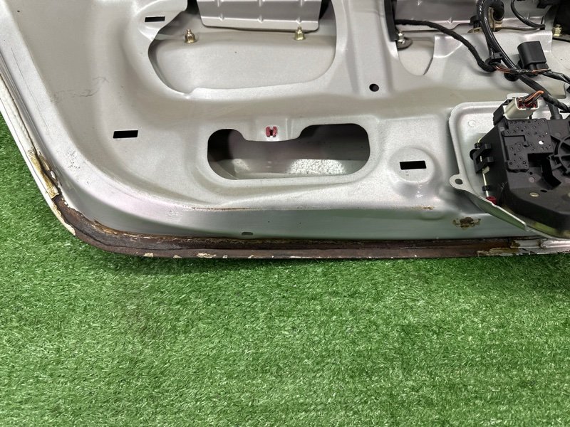 Крышка багажника Ford Mondeo 3