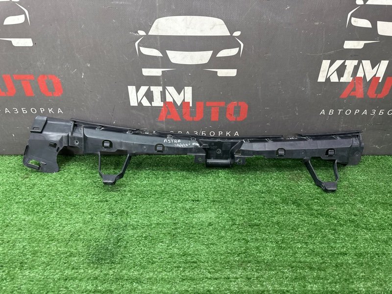 Кронштейн бампера Opel Astra J