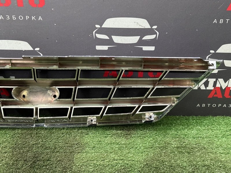 Решетка радиатора Kia Spectra