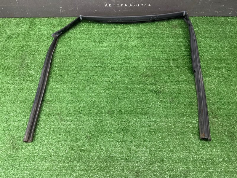 Уплотнитель стекла направляющий Chevrolet Lacetti