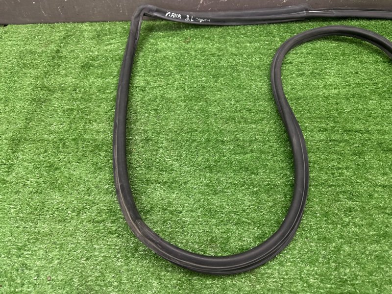 Уплотнитель двери Chevrolet Lacetti