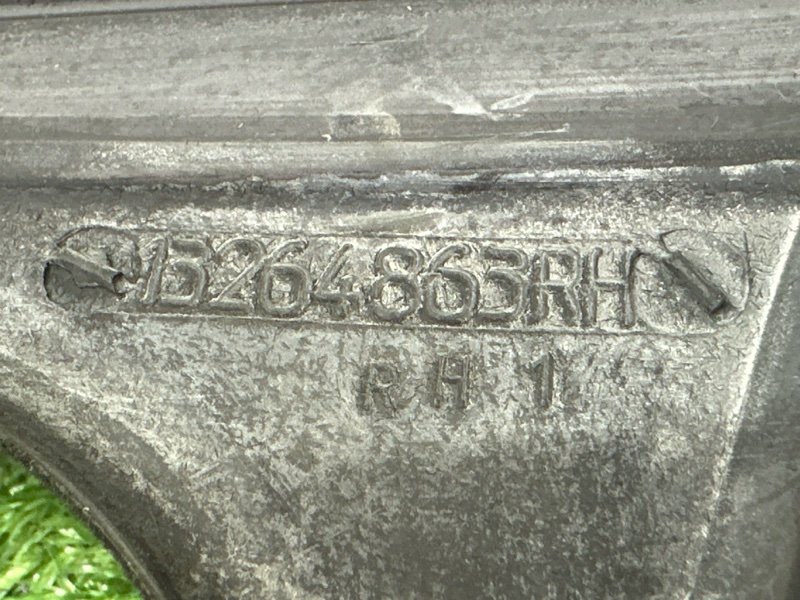 Уплотнитель стекла направляющий Opel Astra J