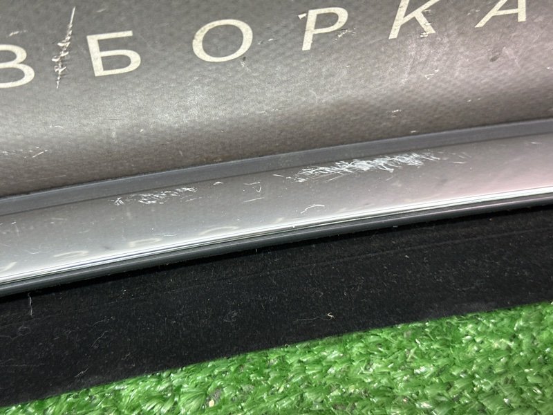 Уплотнитель стекла направляющий Opel Astra J
