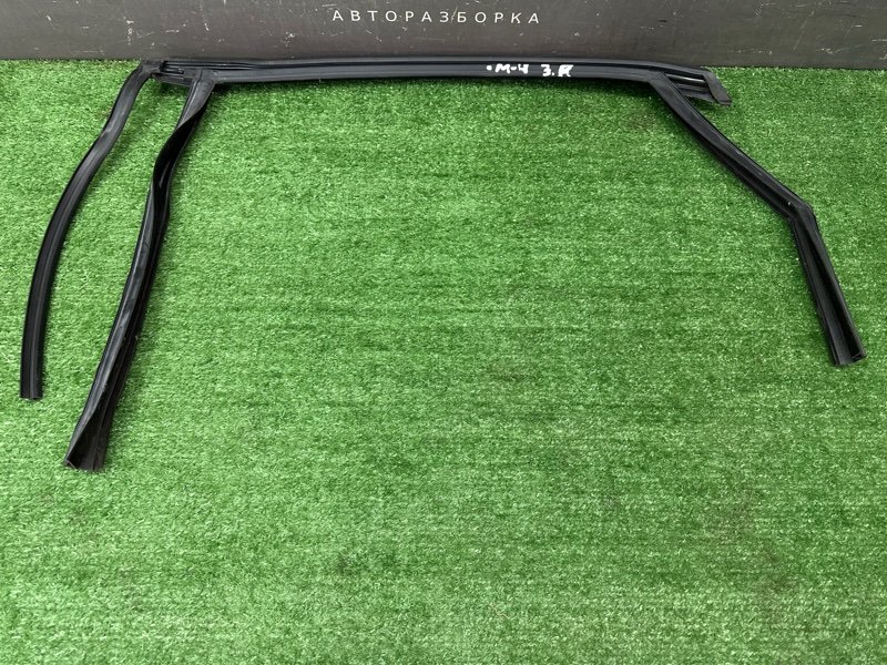 Уплотнитель стекла направляющий Ford Mondeo 4