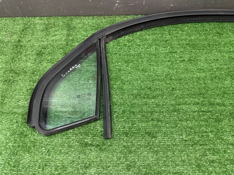 Уплотнитель стекла направляющий Chevrolet Orlando J309