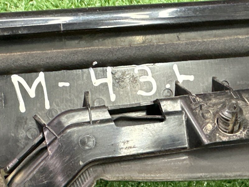 Уплотнитель стекла направляющий Ford Mondeo 4