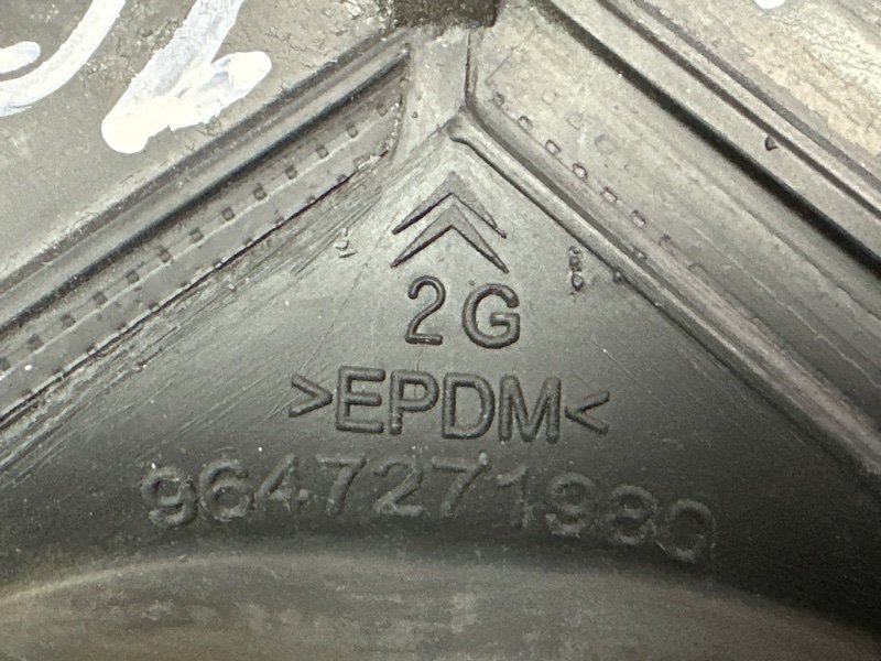 Уплотнитель стекла направляющий Citroen C 4