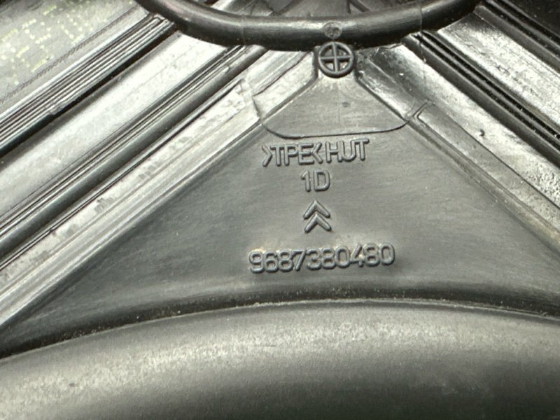 Уплотнитель стекла направляющий Citroen C 4