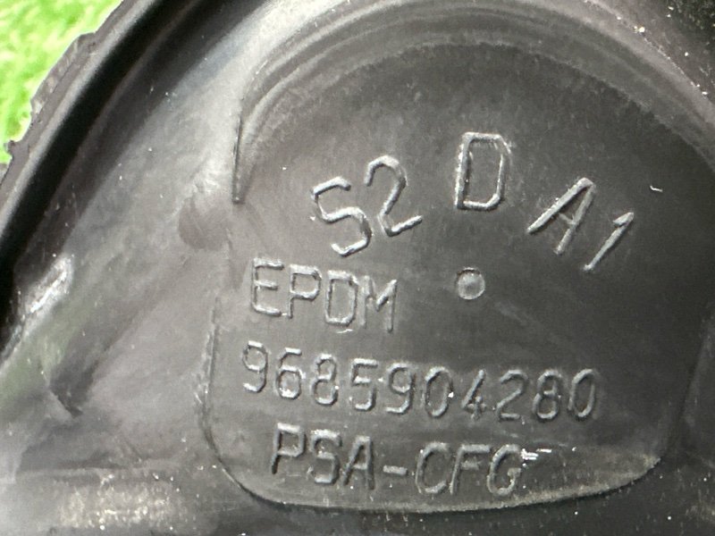 Уплотнитель стекла направляющий Peugeot 207