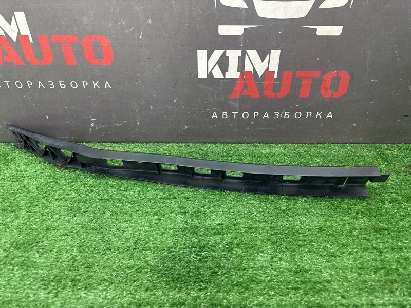 Кронштейн бампера Skoda Fabia 1