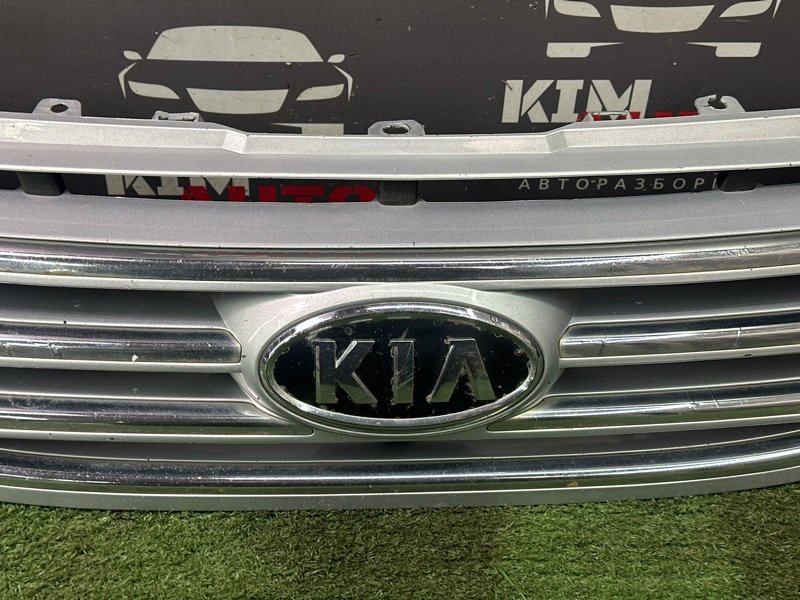 Решетка радиатора Kia Cerato 1 LD