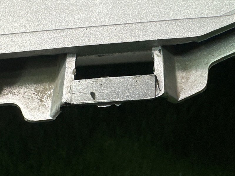 Решетка радиатора Kia Cerato 1 LD