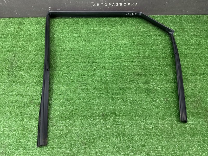 Уплотнитель стекла направляющий Chevrolet Lacetti