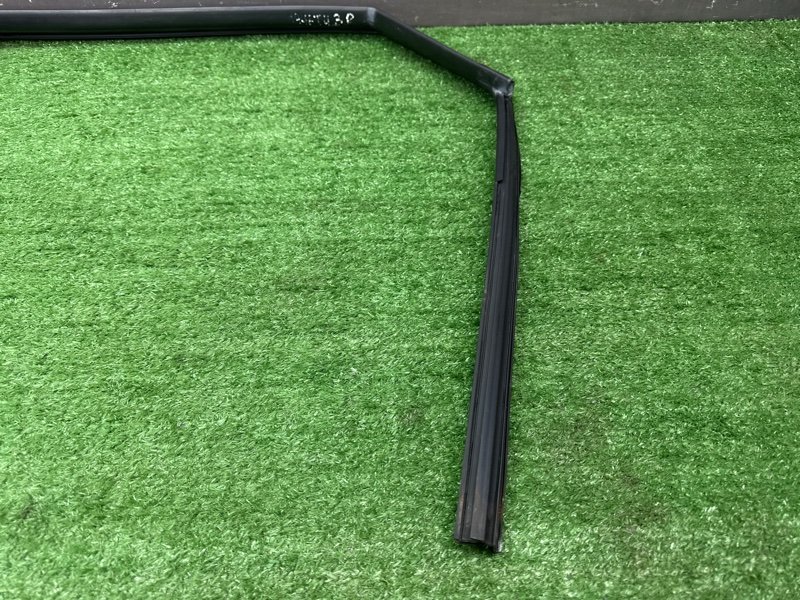 Уплотнитель стекла направляющий Chevrolet Lacetti