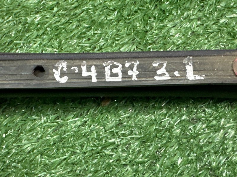 Уплотнитель двери нижний Citroen C 4