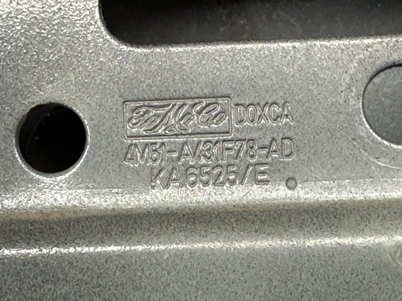 Крышка багажника Ford Focus 2 HB