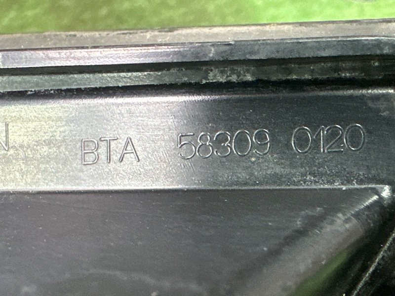 Решетка ПТФ Audi A8 D4