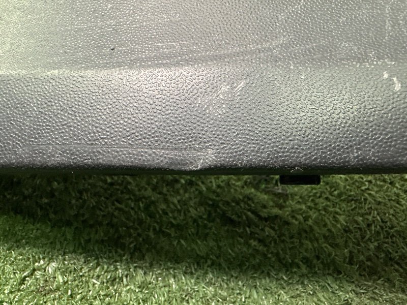 Накладка переднего бампера Skoda Fabia 1