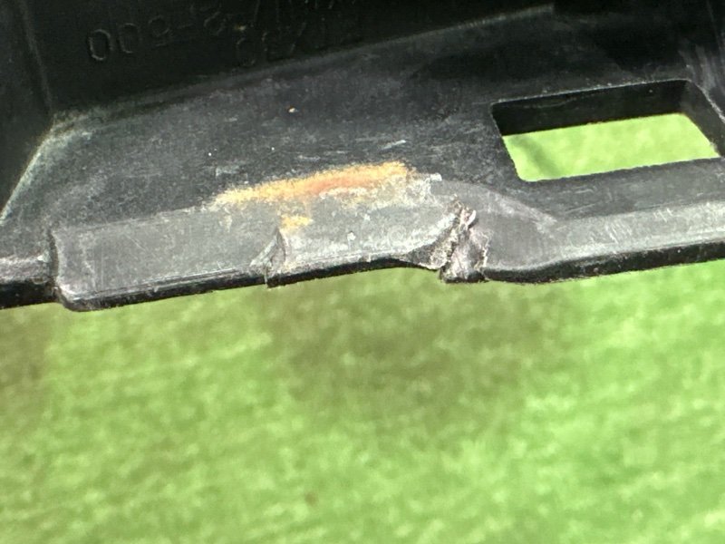 Кронштейн бампера Kia Cerato 1