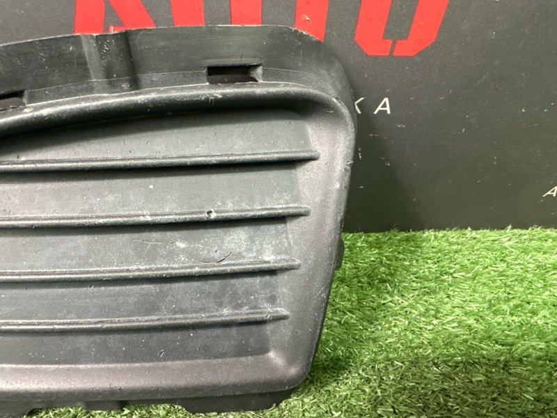 Решетка ПТФ Fiat Punto