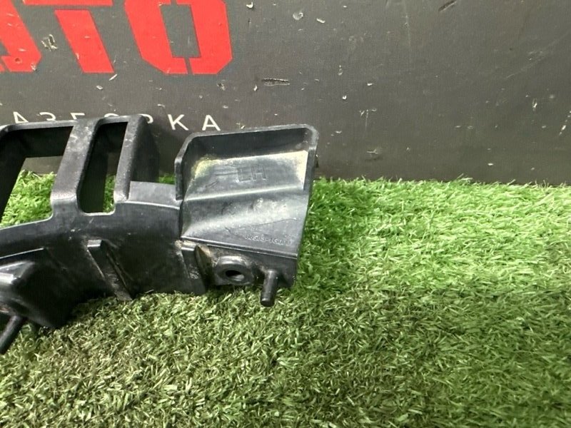 Кронштейн усилителя бампера Kia Rio 2