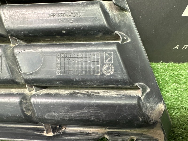 Заглушка ПТФ Skoda Fabia 2