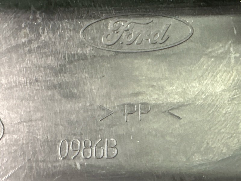 Накладка заднего бампера Ford Mondeo 3