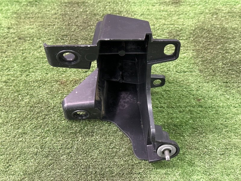 Кронштейн бампера Citroen C 4